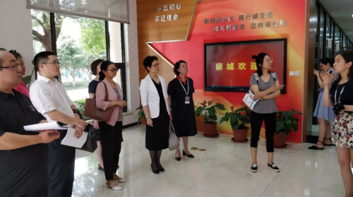 上海莘庄镇常住人口多少万_常住人口登记表(3)